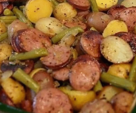 SAUSAGE GREEN BEAN POTATO CASSEROLE – OMG! DON’T LOSE THIS RECIPE!