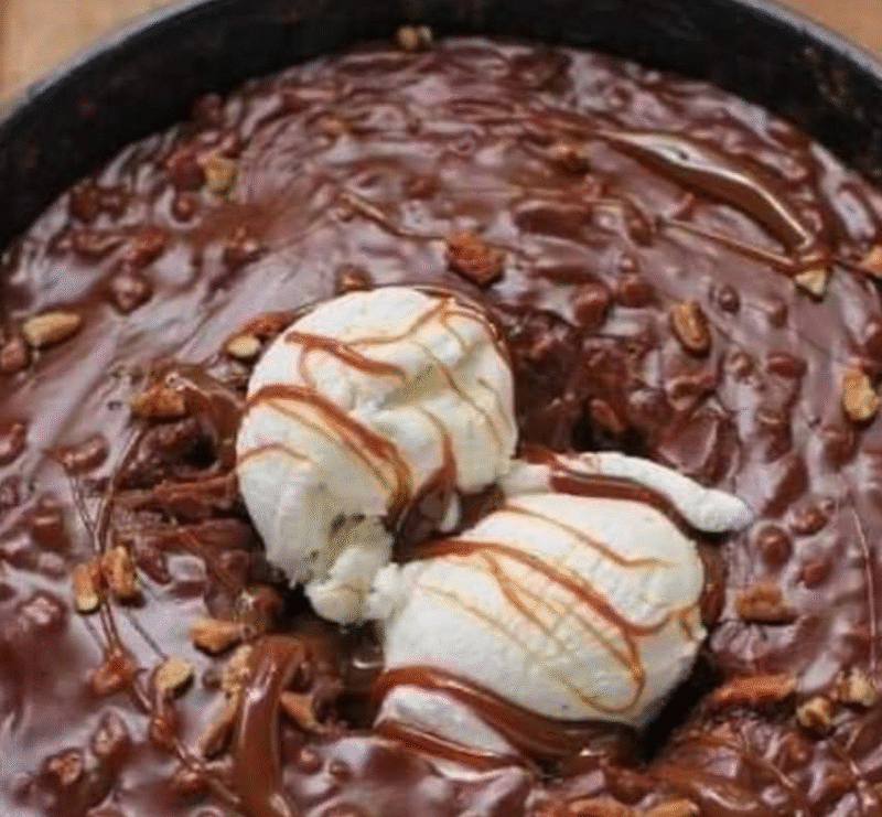 Chocolate cake with ice cream