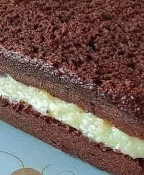 Molhadinho prestige cake.