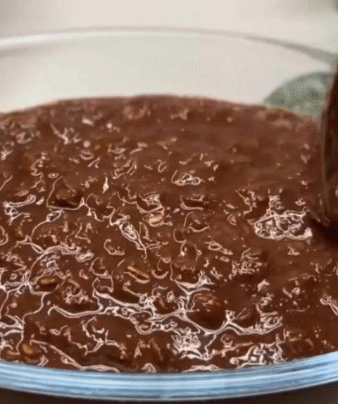 With this dessert, the intestines work like clockwork, blood pressure returns to normal and the heart is happy!