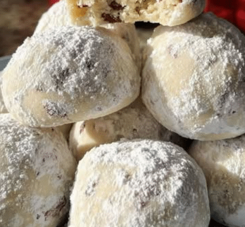 Pecan Snowball Cookies