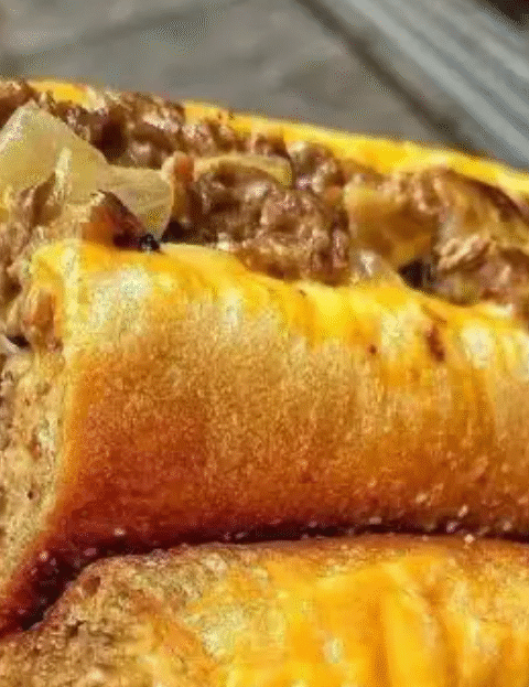 Philly cheesesteak sloppy joes