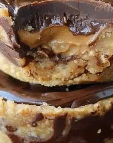 Mini Chocolate Peanut Butter Pies – Easy Dessert Recipe